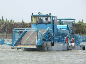 Amphibious Multi-Functional Aquatic Weed Cutting Vessel